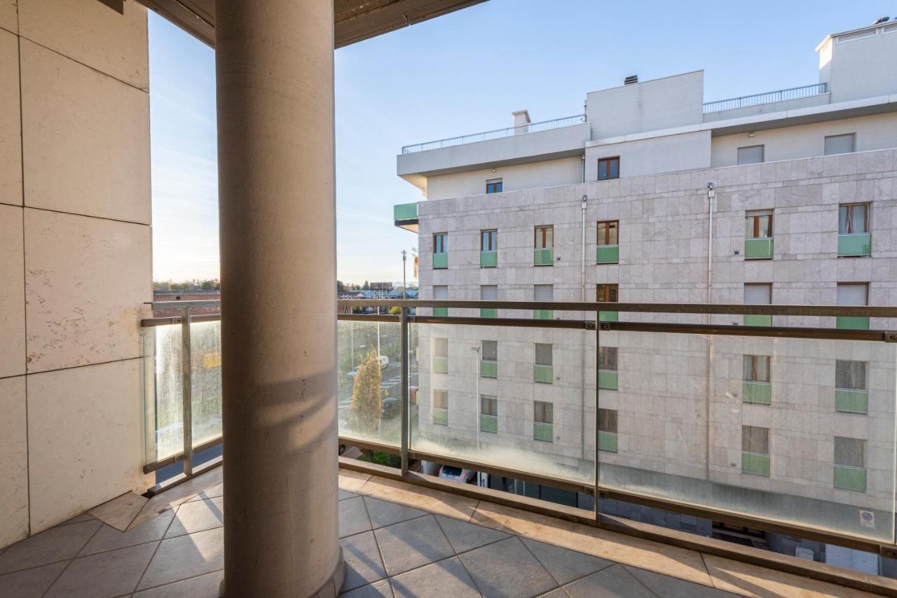 Apartment Leopolda Modern By Mmega